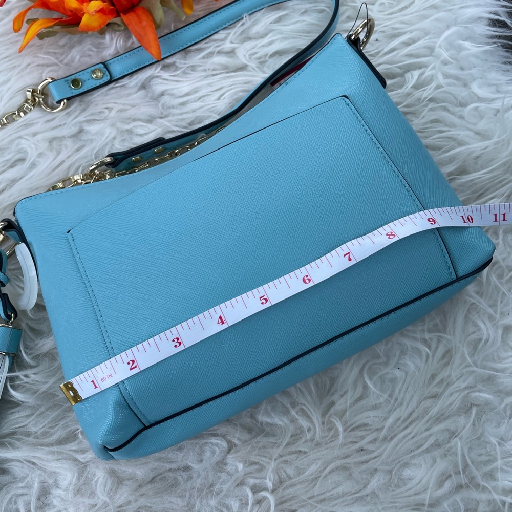 NWT GORGEOUS COLOR crossbody bag with Tassel - Picture 3 of 7